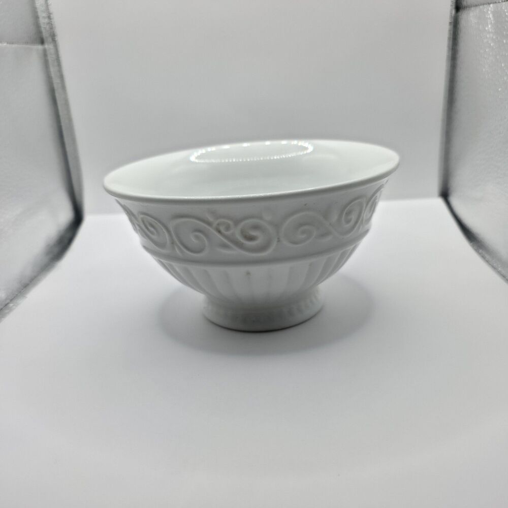 Gibson White Embossed Scroll 5" Cereal Dessert Bowl Fluted Stoneware